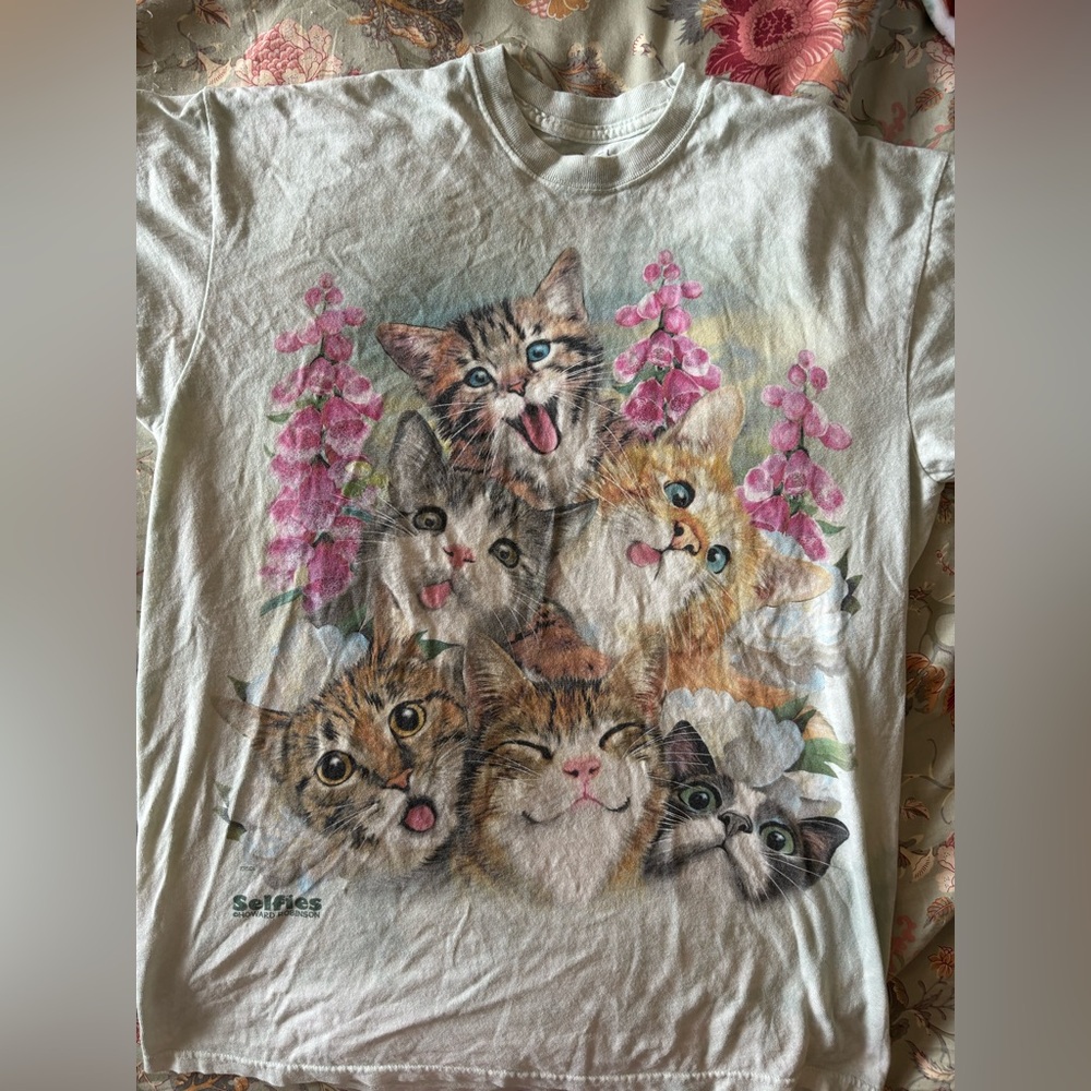 Vintage Wash The Mountain Cat Face Shirt